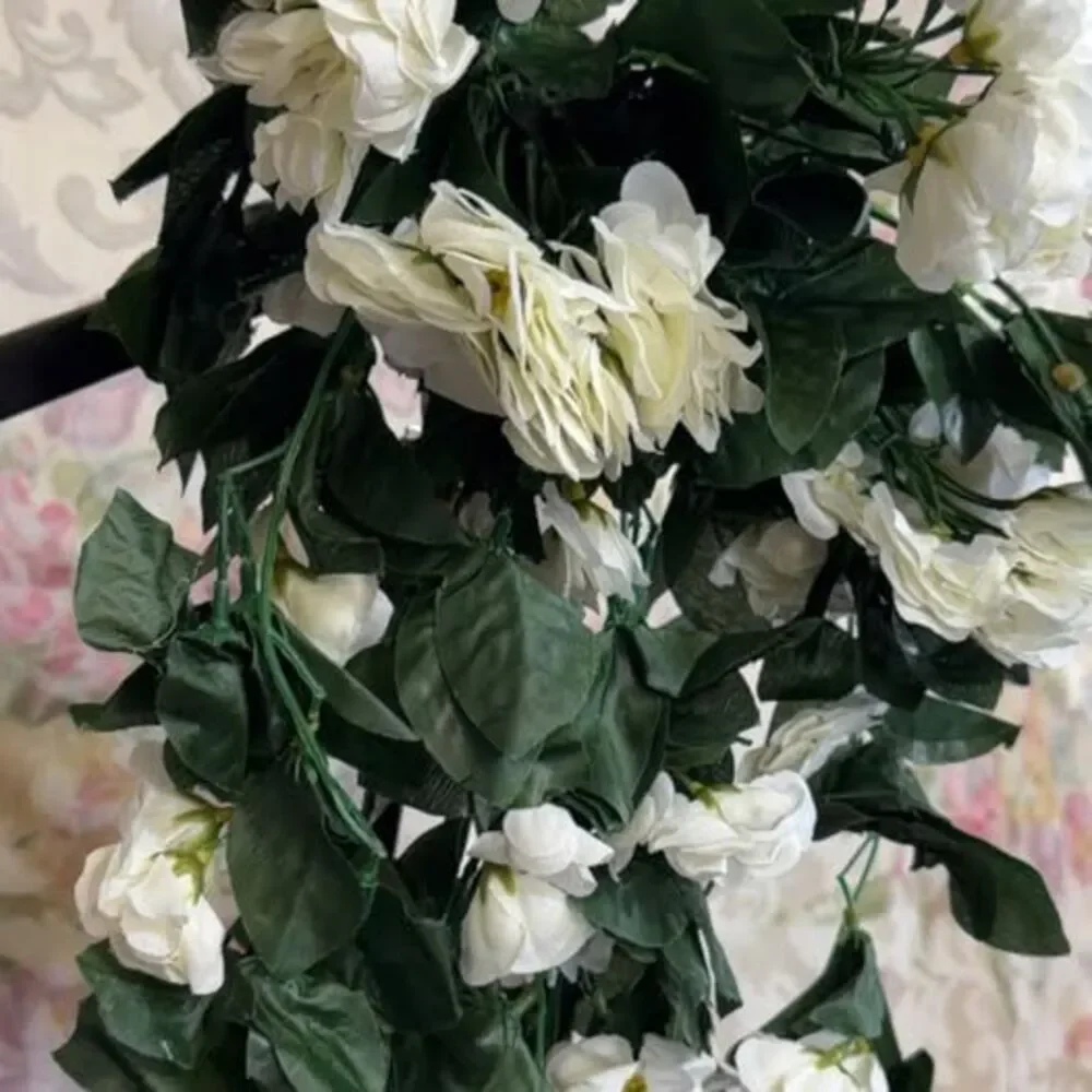 Artificial White Silk Flowers 12 stems on 1 bunch